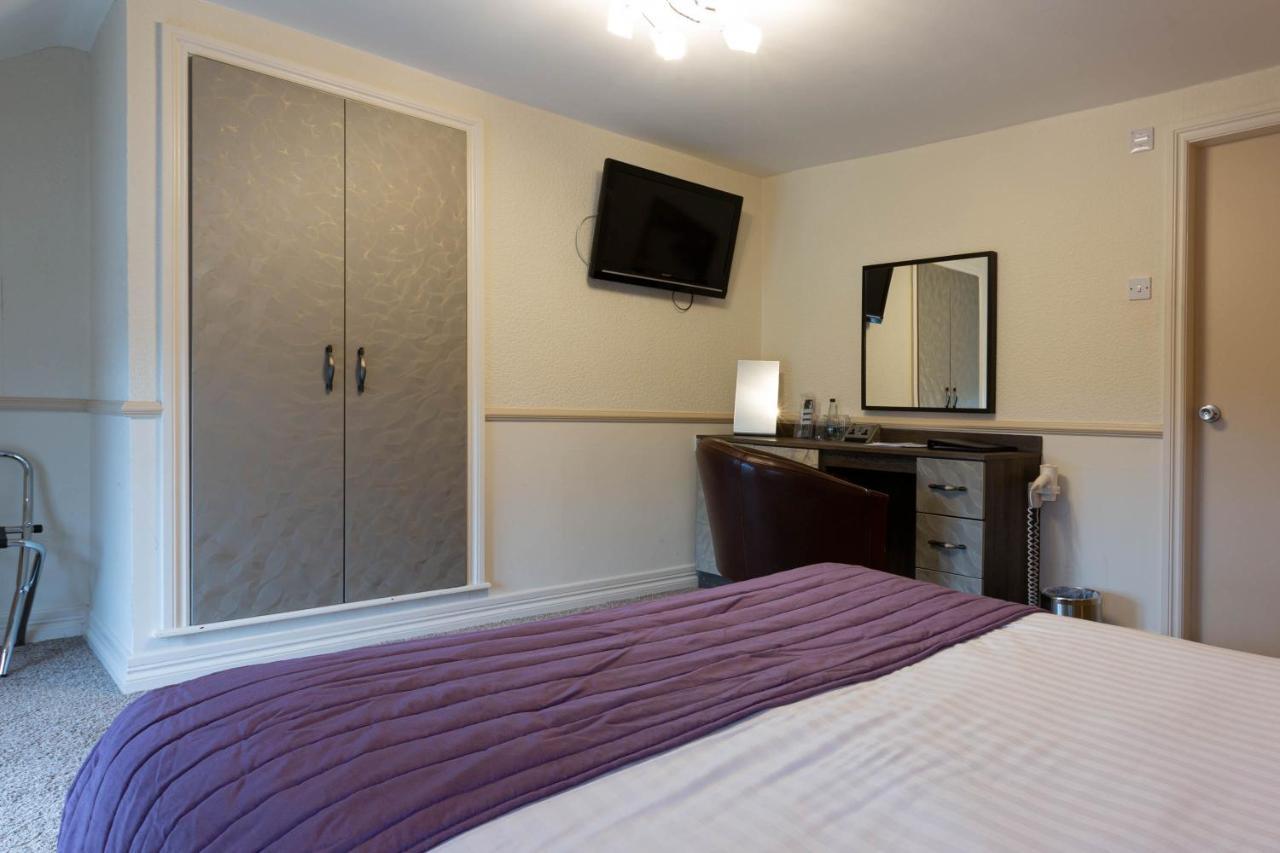 Hotel The White Swan 4*